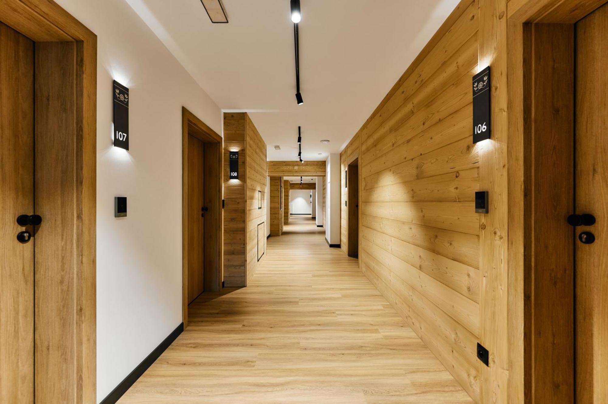 Tatra Nest Apartamenty - Jacuzzi, Sauna! ビャウィ・ドゥナイェツ エクステリア 写真