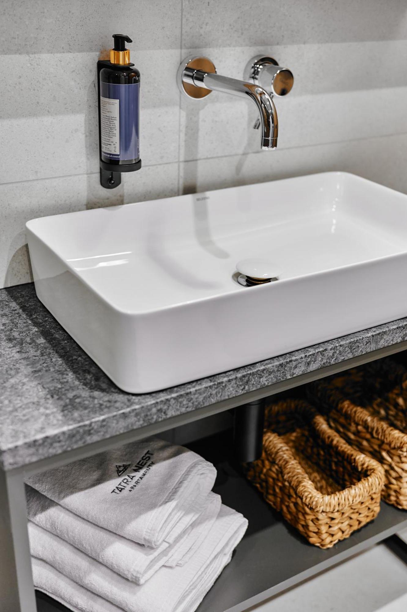 Tatra Nest Apartamenty - Jacuzzi, Sauna! ビャウィ・ドゥナイェツ エクステリア 写真
